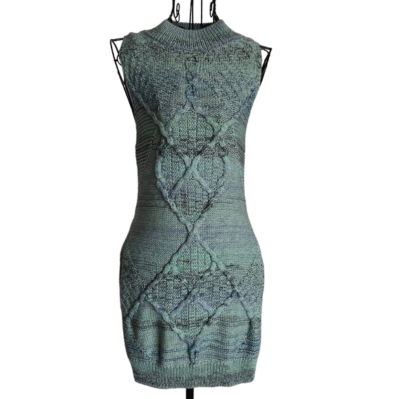 NWT Anthropologie Pilcro Halter Side-Slit Sweater Tank, Size XXS - Picture 5 of 9